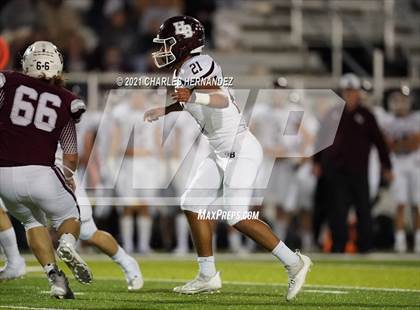 Thumbnail 1 in C.H. Yoe vs Hallettsville (UIL 3A D1 Bi-District Playoff) photogallery.