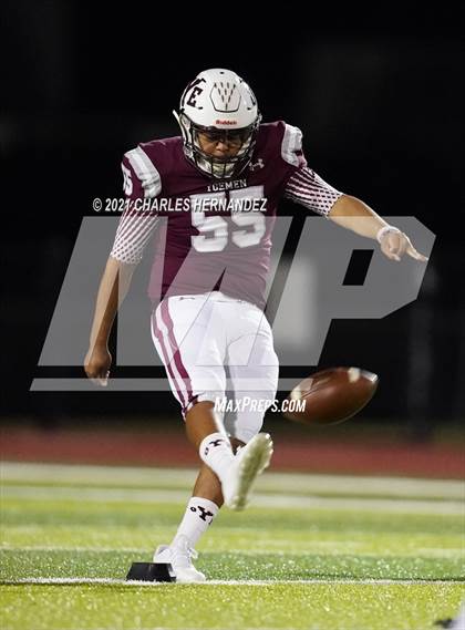 Thumbnail 2 in C.H. Yoe vs Hallettsville (UIL 3A D1 Bi-District Playoff) photogallery.