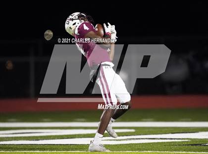 Thumbnail 3 in C.H. Yoe vs Hallettsville (UIL 3A D1 Bi-District Playoff) photogallery.