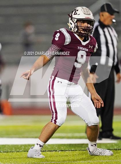 Thumbnail 3 in C.H. Yoe vs Hallettsville (UIL 3A D1 Bi-District Playoff) photogallery.