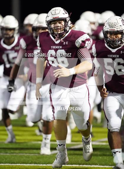 Thumbnail 2 in C.H. Yoe vs Hallettsville (UIL 3A D1 Bi-District Playoff) photogallery.