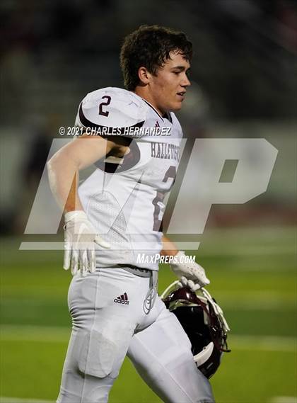 Thumbnail 1 in C.H. Yoe vs Hallettsville (UIL 3A D1 Bi-District Playoff) photogallery.