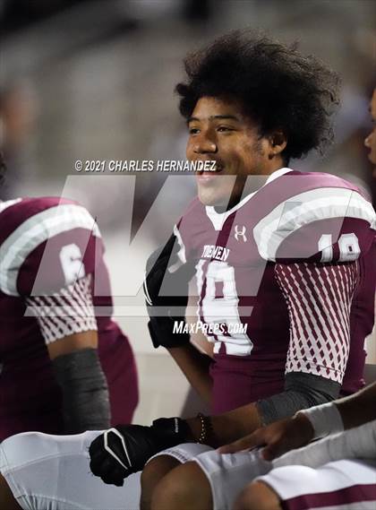 Thumbnail 1 in C.H. Yoe vs Hallettsville (UIL 3A D1 Bi-District Playoff) photogallery.