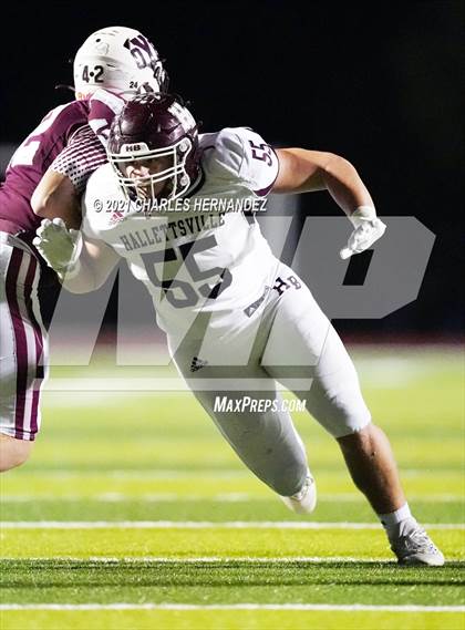 Thumbnail 1 in C.H. Yoe vs Hallettsville (UIL 3A D1 Bi-District Playoff) photogallery.
