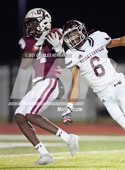 Thumbnail 3 in C.H. Yoe vs Hallettsville (UIL 3A D1 Bi-District Playoff) photogallery.
