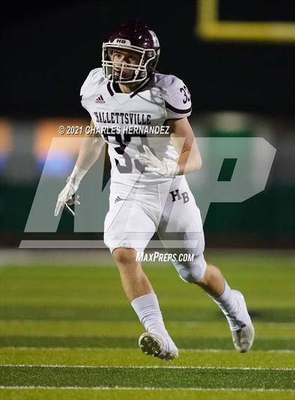Thumbnail 2 in C.H. Yoe vs Hallettsville (UIL 3A D1 Bi-District Playoff) photogallery.