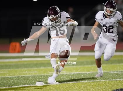 Thumbnail 1 in C.H. Yoe vs Hallettsville (UIL 3A D1 Bi-District Playoff) photogallery.