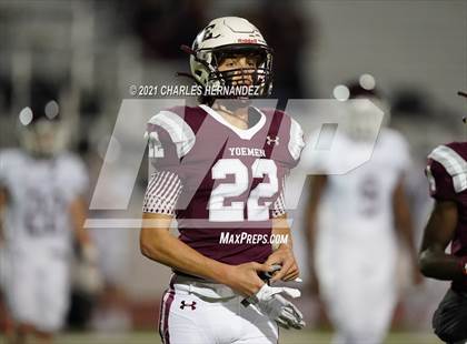 Thumbnail 1 in C.H. Yoe vs Hallettsville (UIL 3A D1 Bi-District Playoff) photogallery.