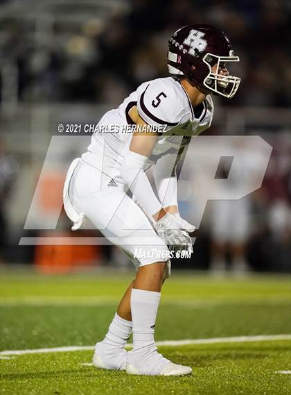 Thumbnail 2 in C.H. Yoe vs Hallettsville (UIL 3A D1 Bi-District Playoff) photogallery.