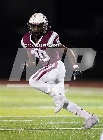 Thumbnail 3 in C.H. Yoe vs Hallettsville (UIL 3A D1 Bi-District Playoff) photogallery.