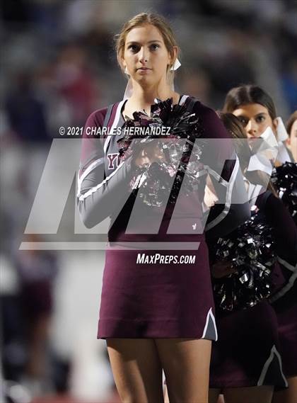 Thumbnail 2 in C.H. Yoe vs Hallettsville (UIL 3A D1 Bi-District Playoff) photogallery.