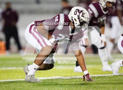 Thumbnail 1 in C.H. Yoe vs Hallettsville (UIL 3A D1 Bi-District Playoff) photogallery.