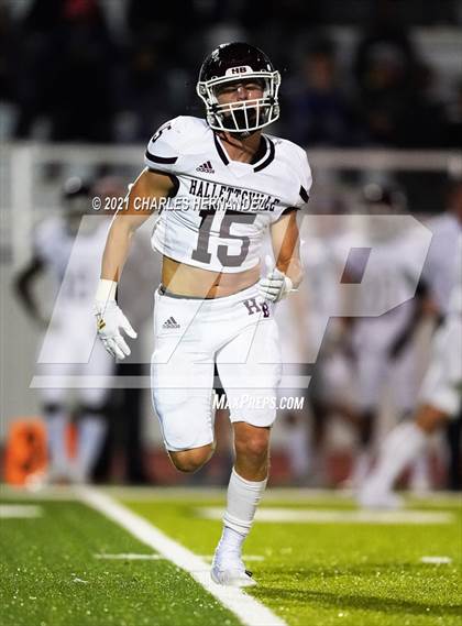 Thumbnail 1 in C.H. Yoe vs Hallettsville (UIL 3A D1 Bi-District Playoff) photogallery.