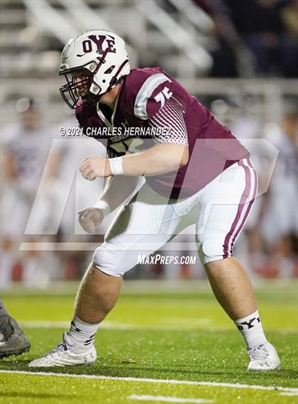 Thumbnail 3 in C.H. Yoe vs Hallettsville (UIL 3A D1 Bi-District Playoff) photogallery.