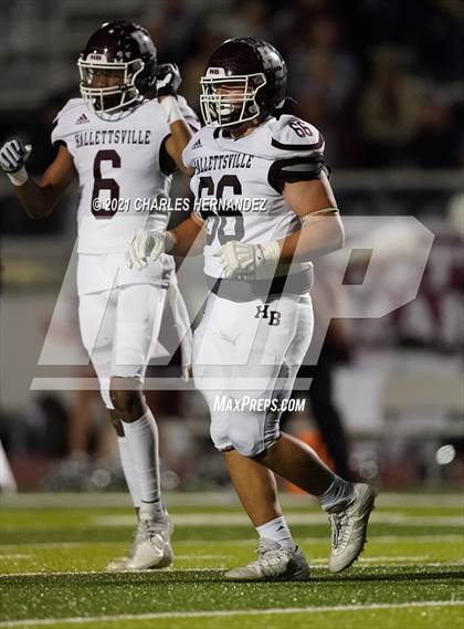 Thumbnail 3 in C.H. Yoe vs Hallettsville (UIL 3A D1 Bi-District Playoff) photogallery.