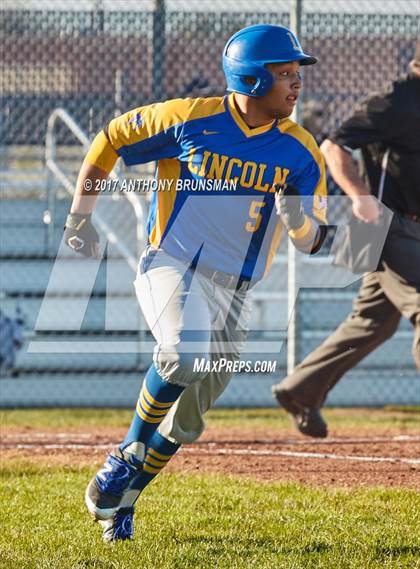 Thumbnail 2 in Lincoln @ Vista del Lago photogallery.