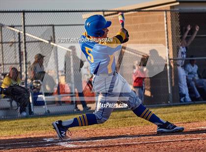 Thumbnail 1 in Lincoln @ Vista del Lago photogallery.