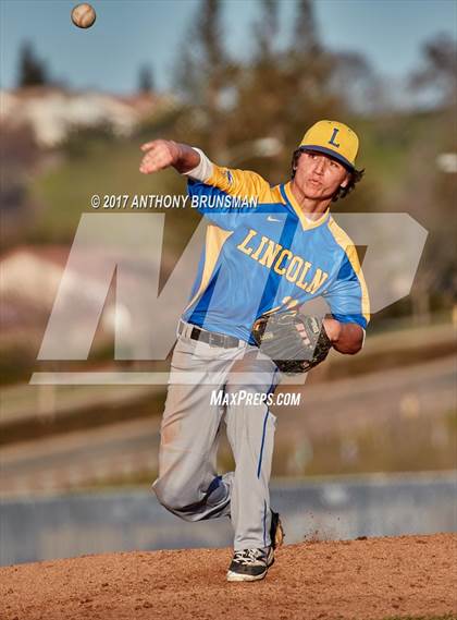 Thumbnail 3 in Lincoln @ Vista del Lago photogallery.