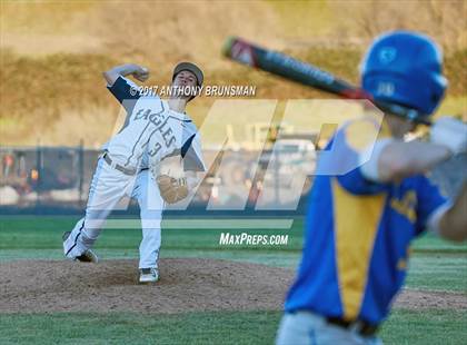 Thumbnail 1 in Lincoln @ Vista del Lago photogallery.