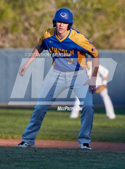 Thumbnail 1 in Lincoln @ Vista del Lago photogallery.