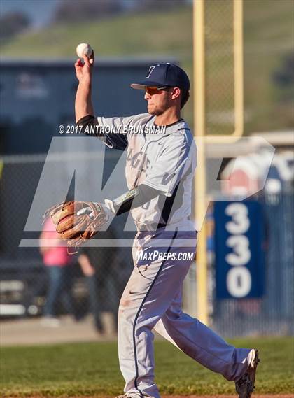 Thumbnail 2 in Lincoln @ Vista del Lago photogallery.