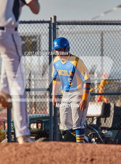 Thumbnail 3 in Lincoln @ Vista del Lago photogallery.