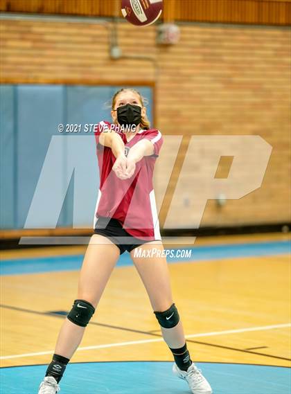 Thumbnail 2 in Laguna Creek @ Burbank photogallery.