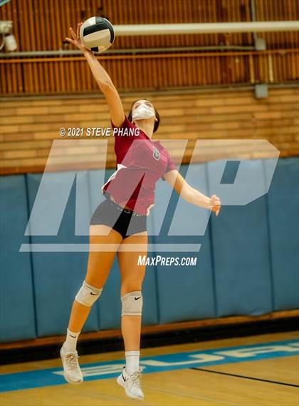 Thumbnail 1 in Laguna Creek @ Burbank photogallery.