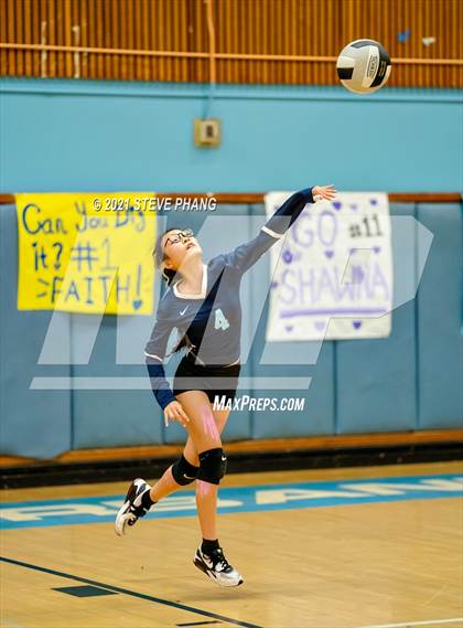 Thumbnail 3 in Laguna Creek @ Burbank photogallery.