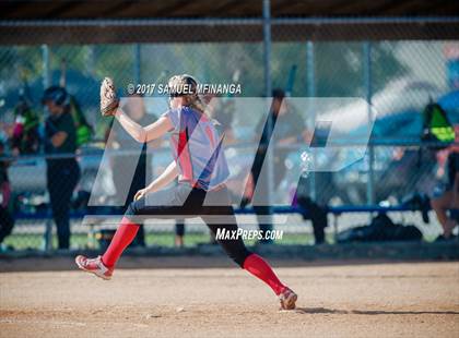 Thumbnail 3 in McCook vs. Millard West photogallery.