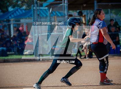 Thumbnail 2 in McCook vs. Millard West photogallery.