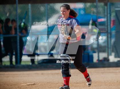 Thumbnail 2 in McCook vs. Millard West photogallery.