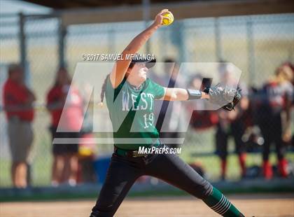 Thumbnail 2 in McCook vs. Millard West photogallery.