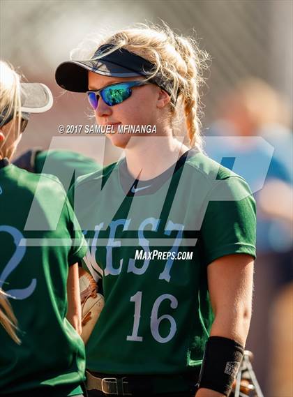 Thumbnail 1 in McCook vs. Millard West photogallery.