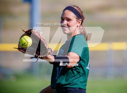 Thumbnail 2 in McCook vs. Millard West photogallery.