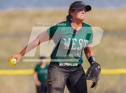 Thumbnail 2 in McCook vs. Millard West photogallery.