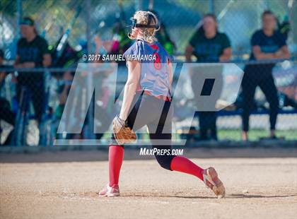 Thumbnail 3 in McCook vs. Millard West photogallery.