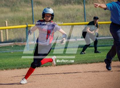 Thumbnail 3 in McCook vs. Millard West photogallery.