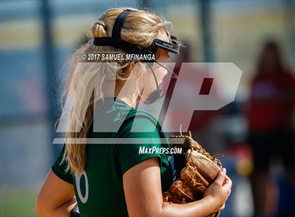 Thumbnail 3 in McCook vs. Millard West photogallery.