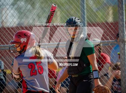 Thumbnail 3 in McCook vs. Millard West photogallery.