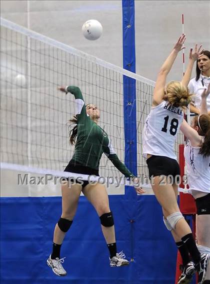 Thumbnail 2 in El Camino vs. St. Mary's (CIF SJS D3 Final) photogallery.