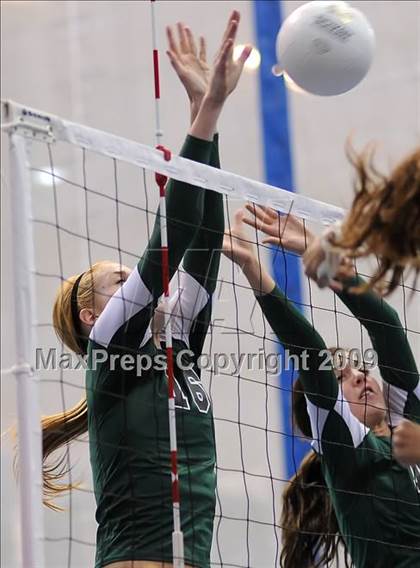 Thumbnail 2 in El Camino vs. St. Mary's (CIF SJS D3 Final) photogallery.