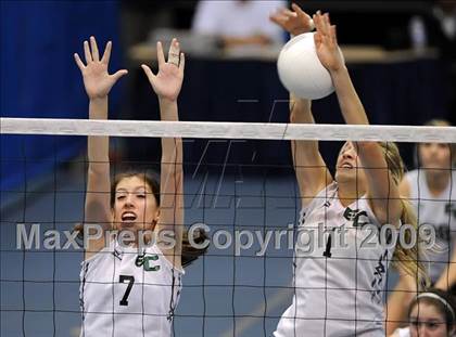Thumbnail 2 in El Camino vs. St. Mary's (CIF SJS D3 Final) photogallery.