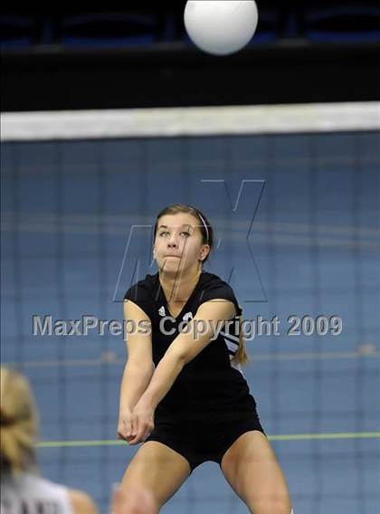 Thumbnail 3 in El Camino vs. St. Mary's (CIF SJS D3 Final) photogallery.