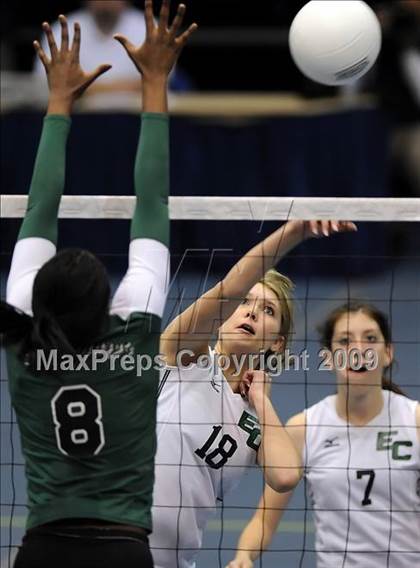 Thumbnail 3 in El Camino vs. St. Mary's (CIF SJS D3 Final) photogallery.