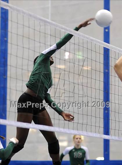Thumbnail 3 in El Camino vs. St. Mary's (CIF SJS D3 Final) photogallery.