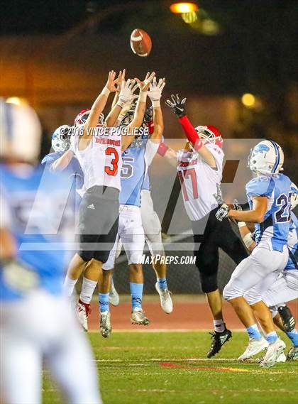 Thumbnail 2 in Burroughs @ Crescenta Valley photogallery.