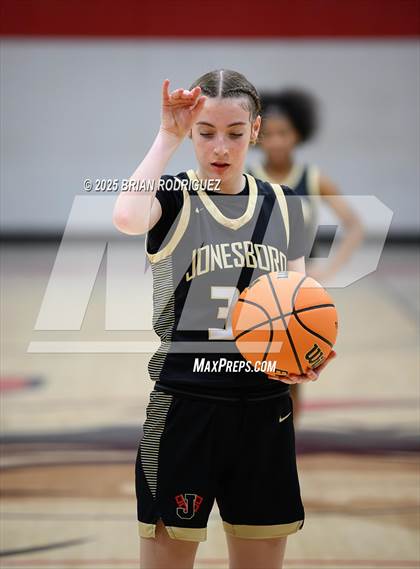 Thumbnail 3 in JV: Jonesboro @ Westside photogallery.