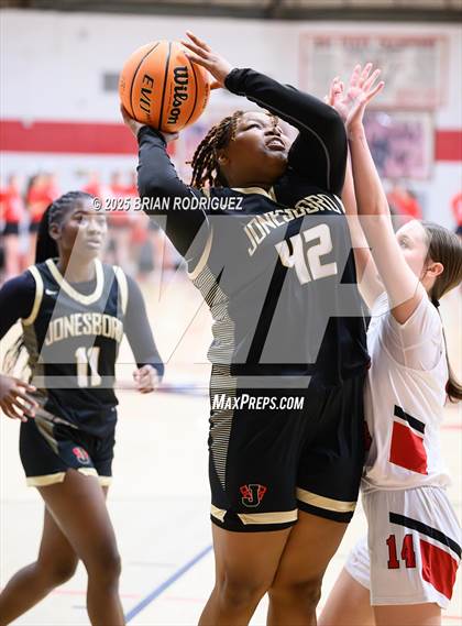Thumbnail 2 in JV: Jonesboro @ Westside photogallery.