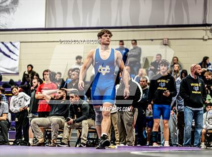 Thumbnail 2 in Hahnville Tiger Clash photogallery.